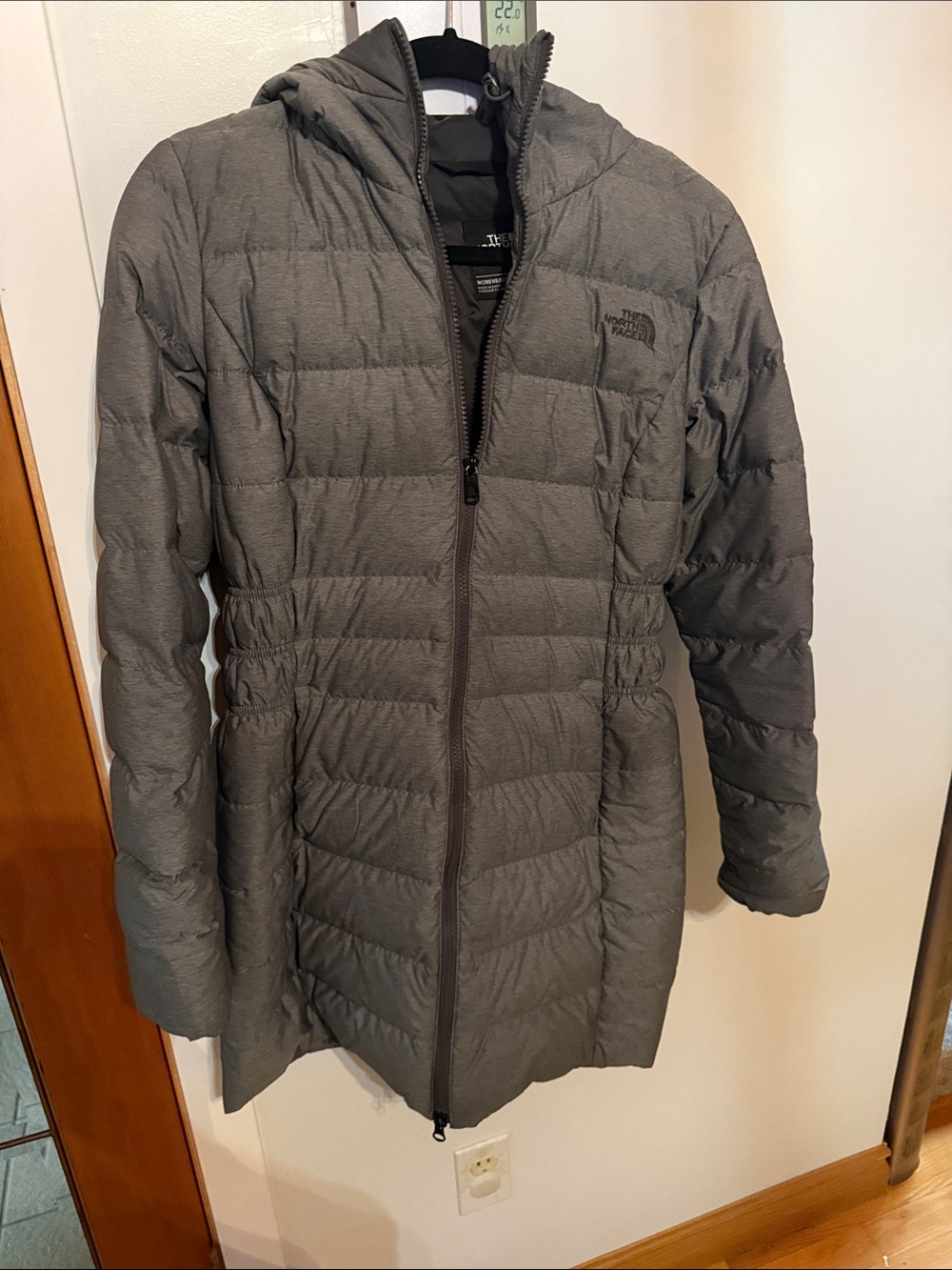 The North Face Women's Quilted Hooded Coat — Charcoal Gray